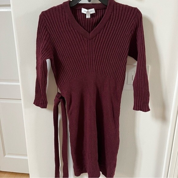 AMOUR VERT Mila Wool Ribbed Sweater Dress in Plum S - Picture 3 of 12